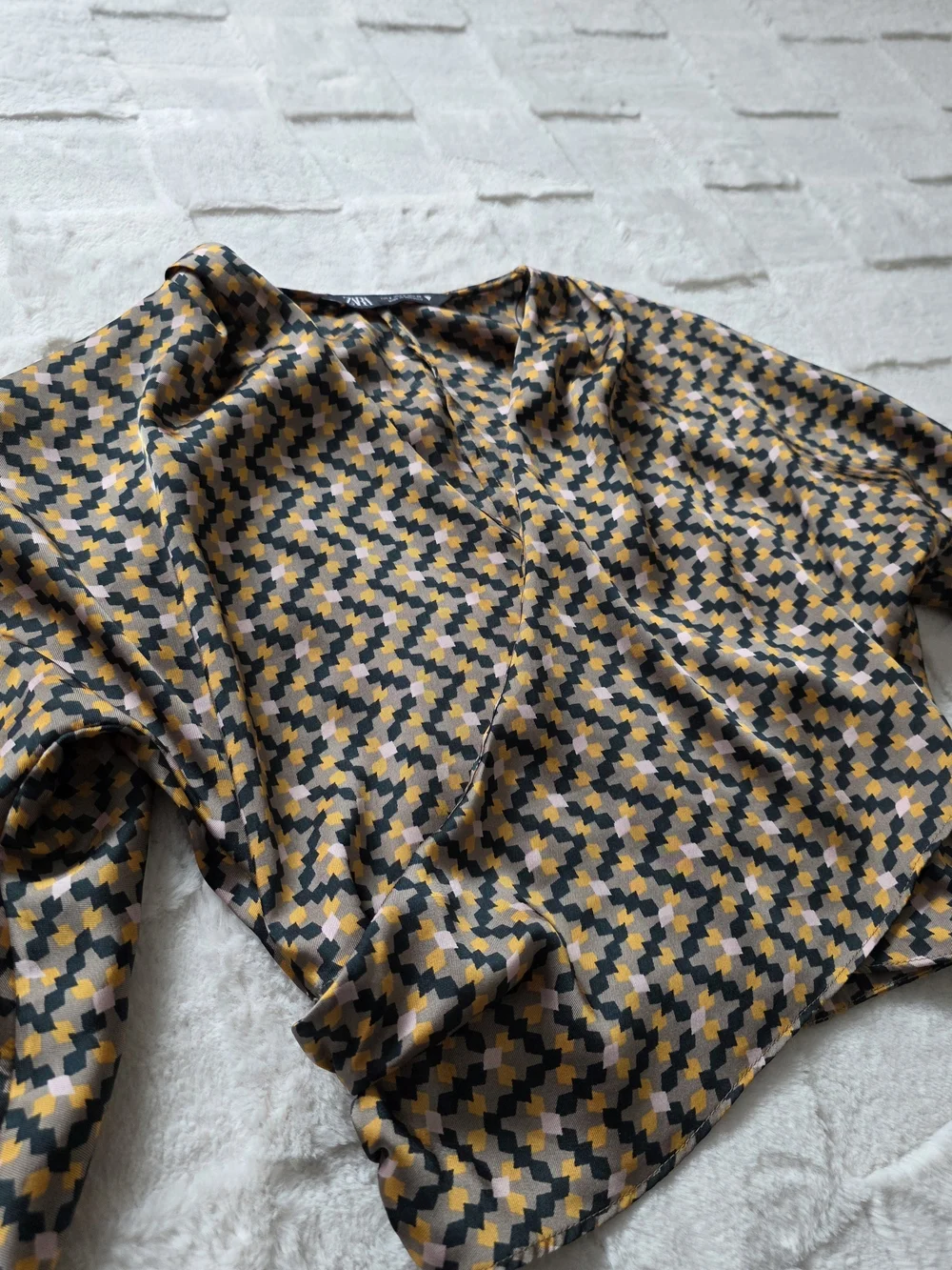 Zara Geometric Wrap Crop Blouse in Black and Tan - Picture 3 of 4